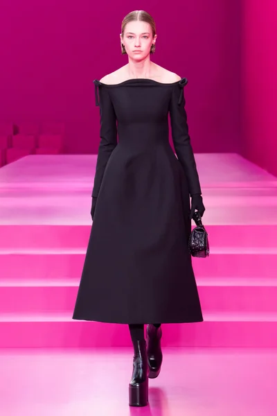 Look 49